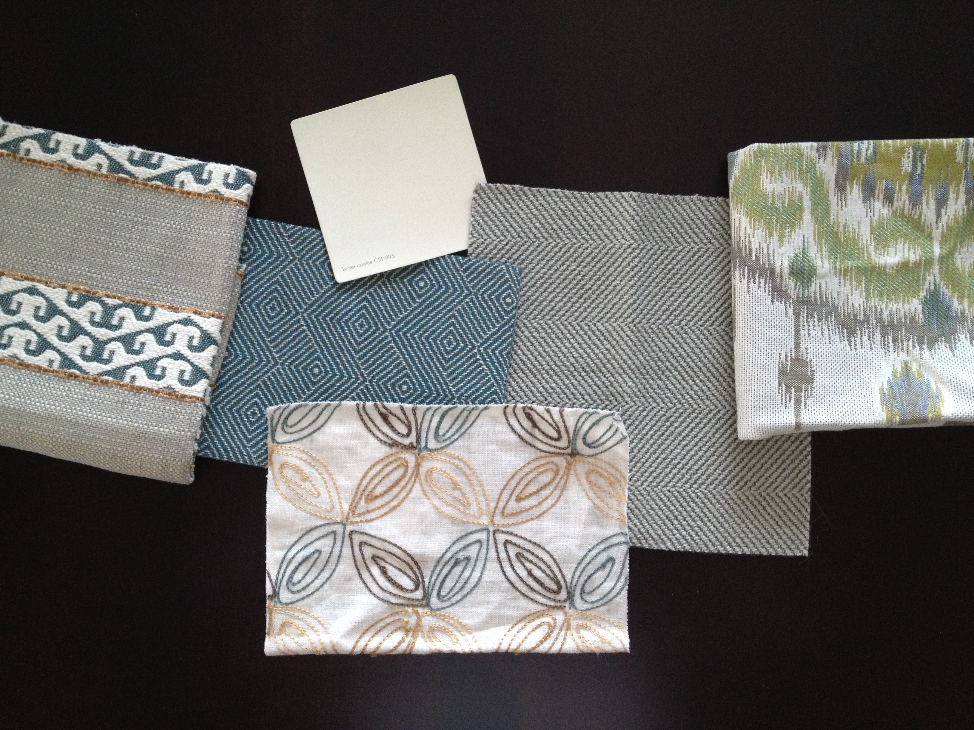 Family Room Textiles - Kelly Rogers Interiors
