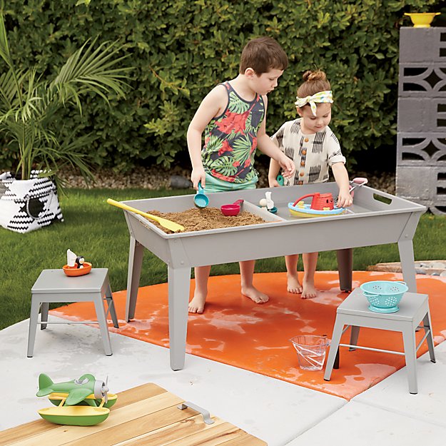 Land of clearance nod kids table