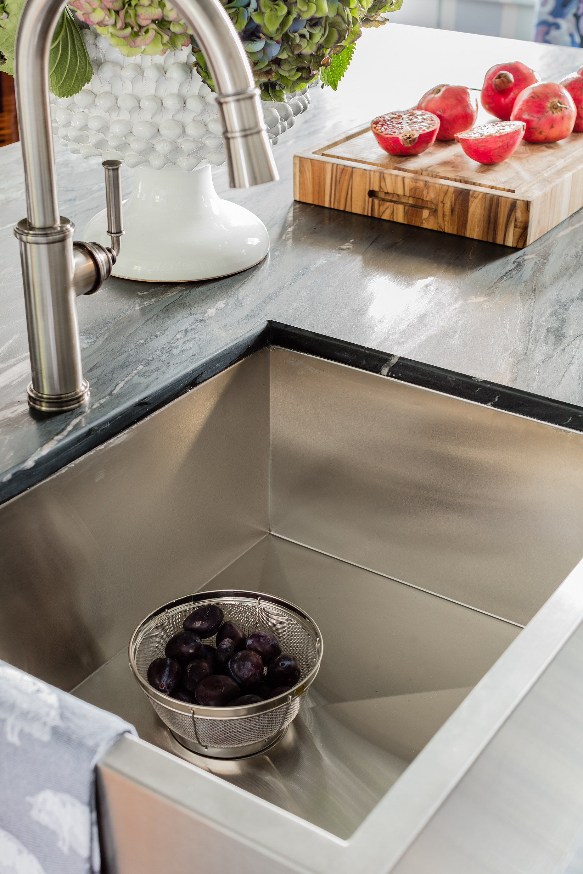 Friday Family-Friendly Find: Julien SocialCorner Sink & Newport Brass Taft Pull-Down Faucet | Interiors for Families